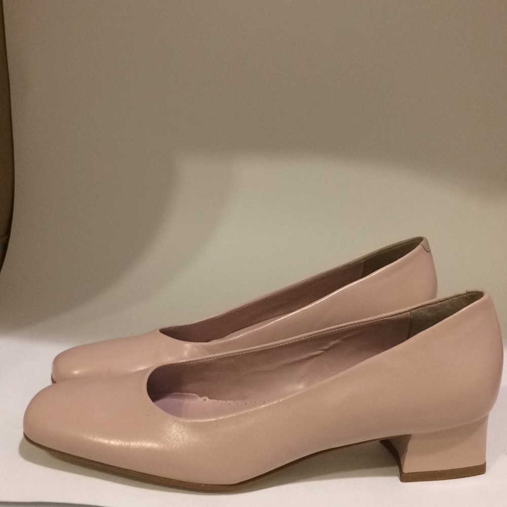 FINAL SALE NWOB 7 1/2 Narrow Mauve Michelle D Leather Shoes